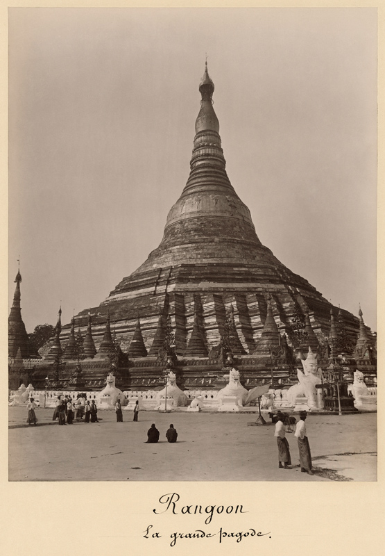 The Shwedagon Pagoda at Rangoon, Burma, c.1860 (albumen print) (b/w photo)  van English Photographer