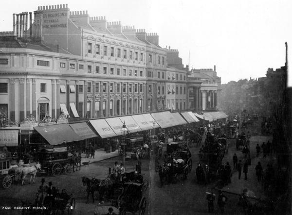 Regent Circus, London, c.1890 (b/w photo)  van English Photographer