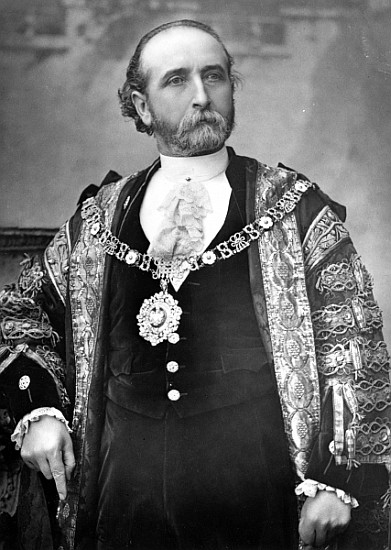 Sir James Whitehead, Lord Mayor of London, c.1888-9 van English Photographer