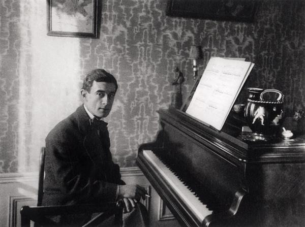 Maurice Ravel (1875-1937) (b/w photo)  van French Photographer