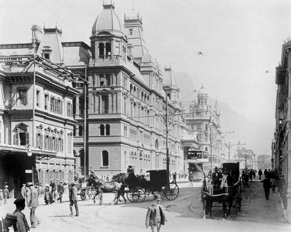Cape Town: New Adderley Street, c.1914 ( b/w photo)  van French Photographer