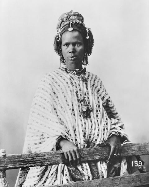 Senegalese woman, c.1900 (b/w photo)  van French Photographer