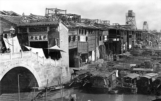 View of Canton, China, c.1900 van French Photographer