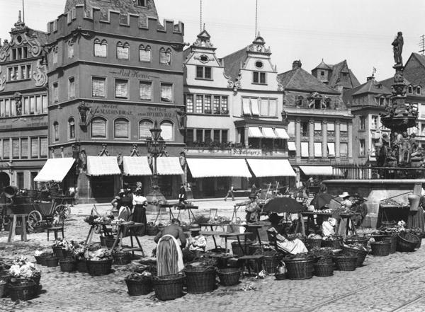 The Market Place at Trier, c.1910 (b/w photo)  van Jousset