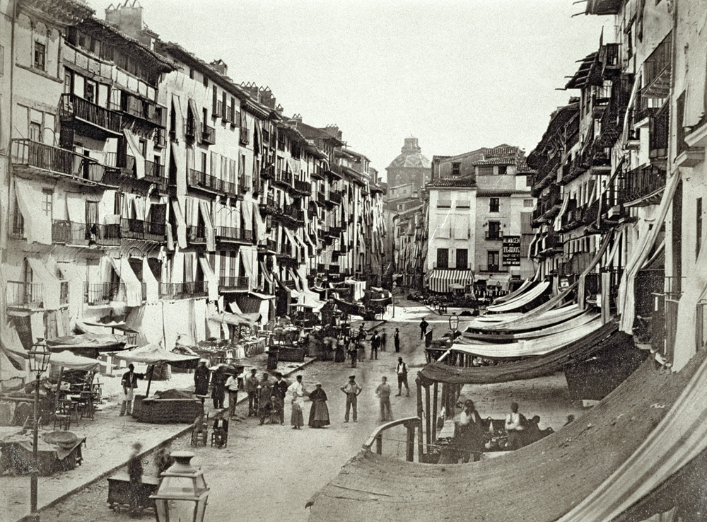 Barcelona street scene, c.1880s (albumen print)  van Spanish Photographer