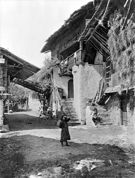 Village of Valais, early 20th century (b/w photo)  van Swiss photographer (20th century)