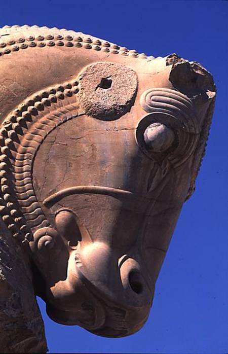 Bull's head on the northern portico of the Throne Hall of Xerxes van Achaemenid