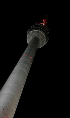 Stuttgarter Fernsehturm bei Nacht van Achim Schünemann