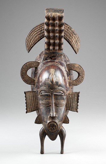 Kpelie Mask van African