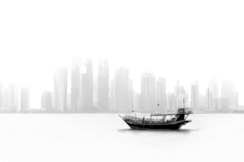 Lonely Boat van Ahmed Lashin