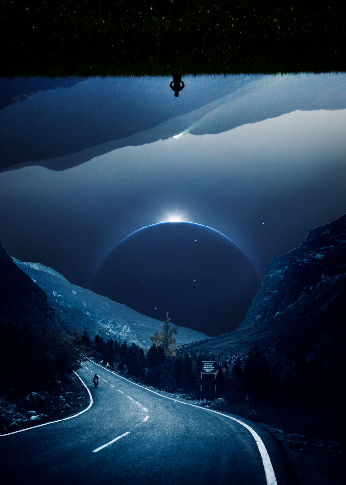 Pluto Road In The Night van Al Barizi
