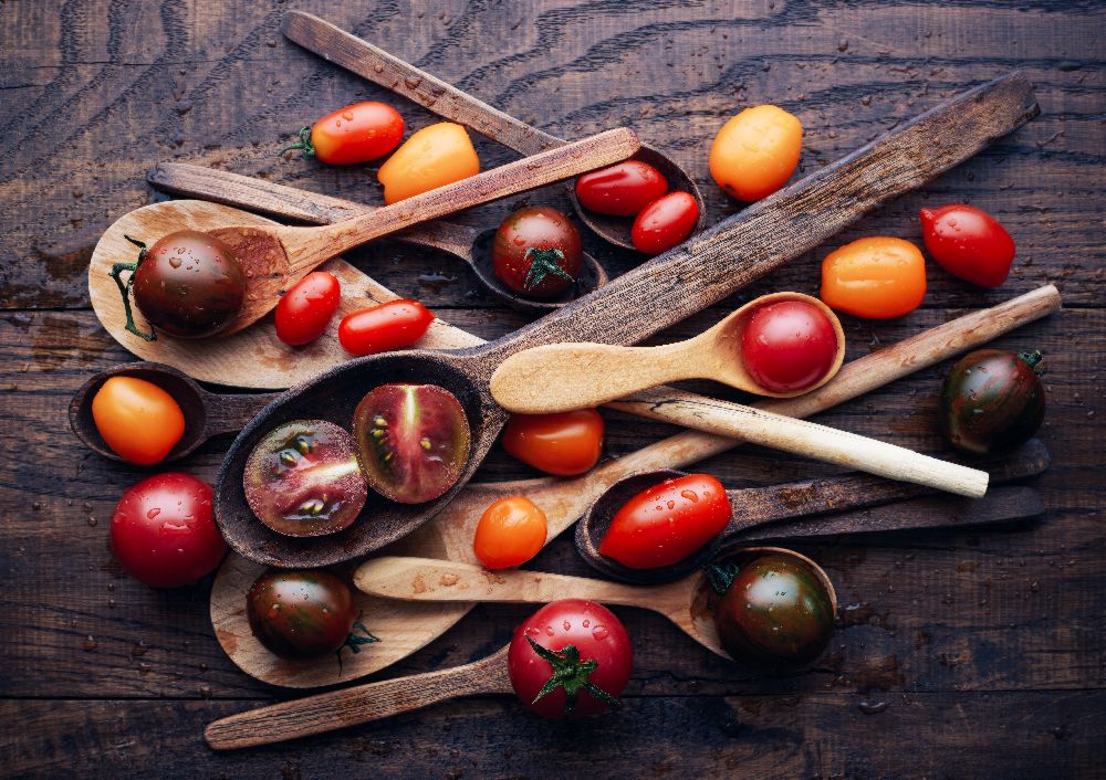 Spoons&tomatoes van Aleksandrova Karina
