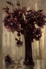 Vase mit violetten Blumen van Alexander Koester