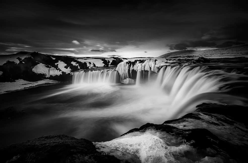 waterfall of the gods van Alfonso Maseda Varela