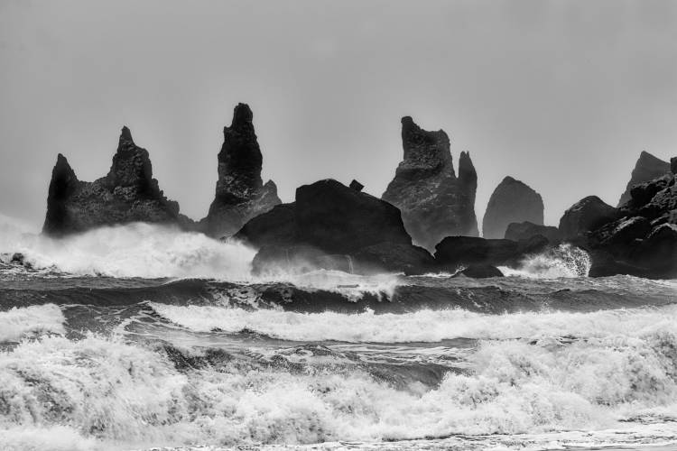 Stormy Beach van Alfred Forns