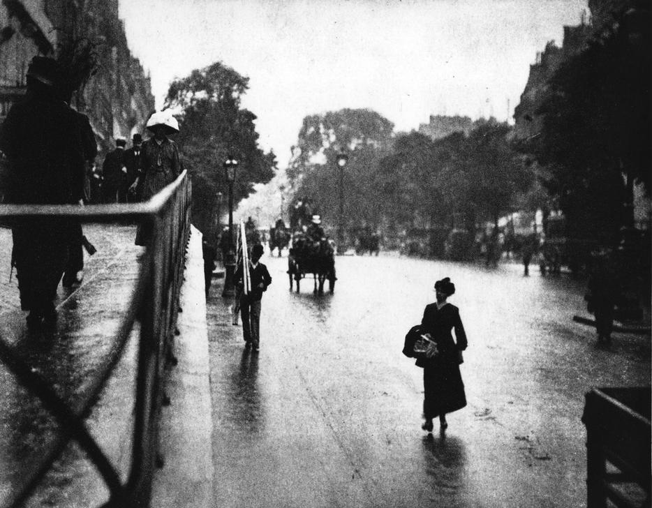 Paris Straßenszene mit Fußgängern van Alfred Stieglitz