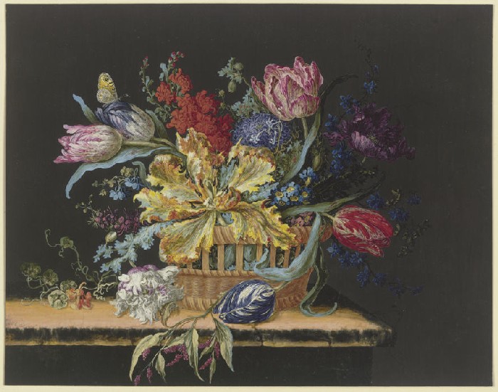 Blumenkorb mit Tulpen, Levkojen, Rittersporn und anderen Blumen auf einem Tisch van Anonym