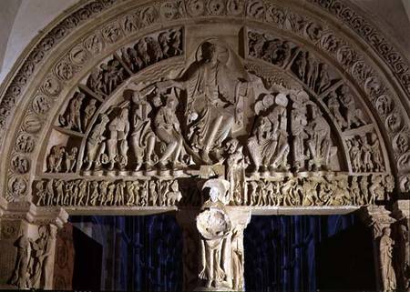 Central nave portal of the narthextympanum depicting Christ Enthroned van Anoniem