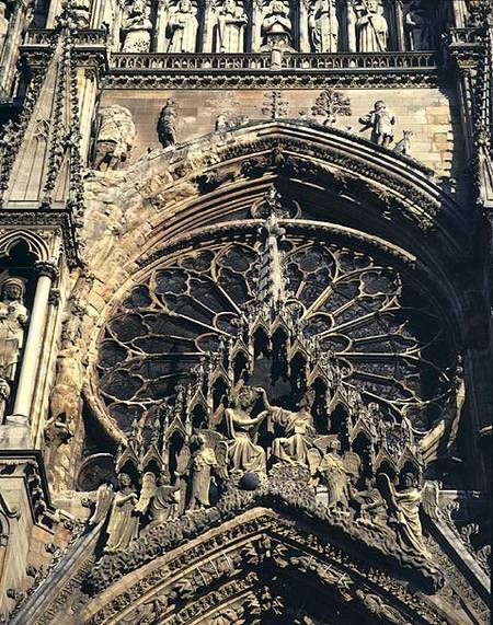 Coronation of the Virgin, west facade van Anoniem