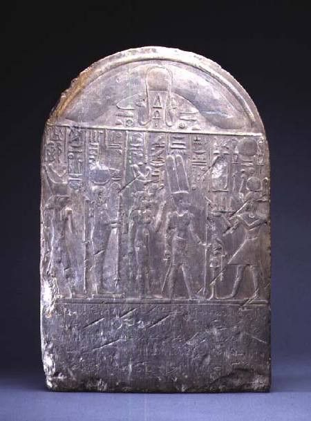 Donation stele, with texts in hieroglyphs and demotic van Anoniem