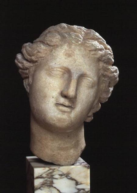 Head of a Ptolemaic princessEgyptian van Anoniem