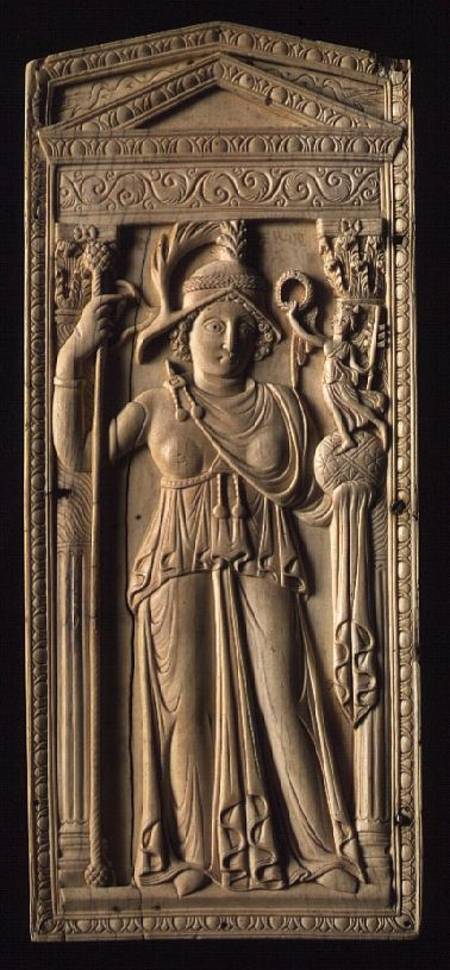 Ivory relief tablet depicting a helmeted Roman goddess holding a sceptre in her right handan orb wit van Anoniem