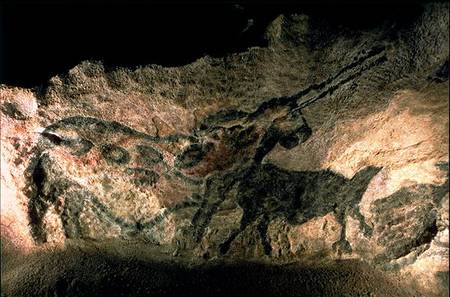 Rock painting of a horned animal van Anoniem