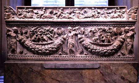 Sarcophagus with reliefs depicting the legend of ActaeonRoman van Anoniem