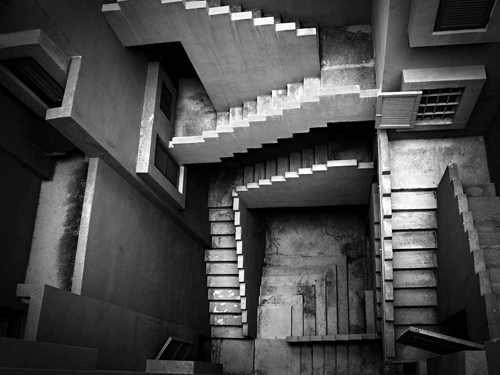 Escher lives here van Anto Camacho