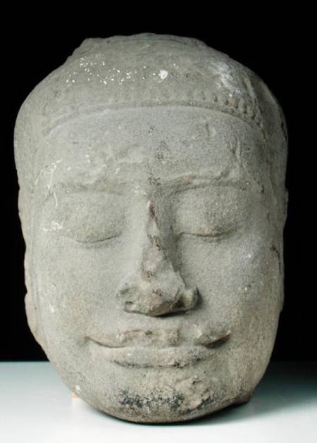 Buddha head with closed eyes, Angkor van Cambodian