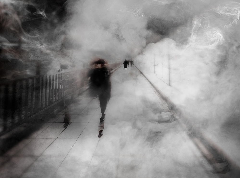 walking through the fog van Carmine Chiriaco