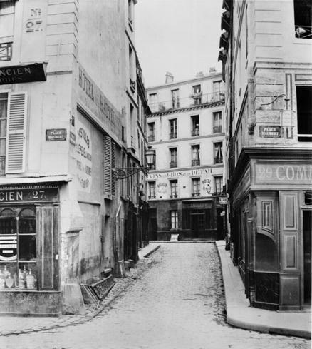 Rue Maitre Albert (from place Maubert) Paris, 1858-78 (b/w photo)  van Charles Marville