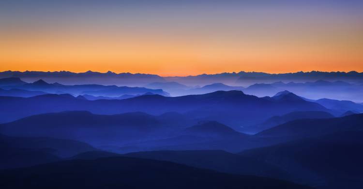 Misty Mountains van David Bouscarle