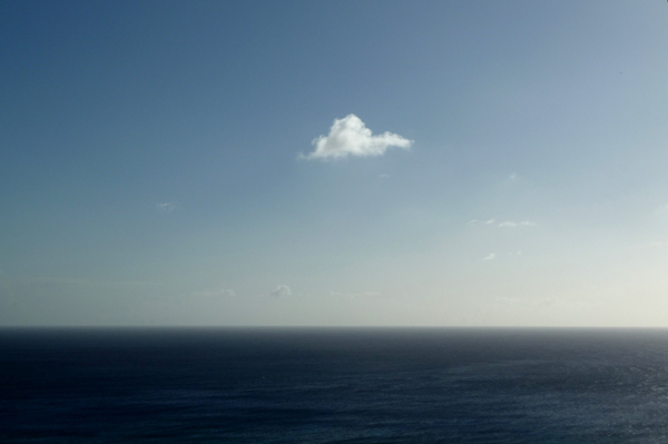Wolken am Waikiki van Joachim W. Dettmer