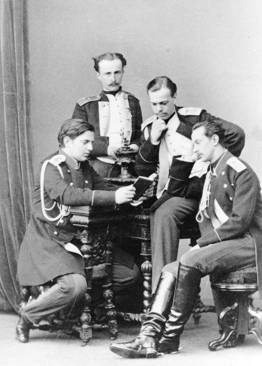 Grand Duke Alexander with brother Vladimir and cousins Nicholas Maximilianovich and Sergei Maximilia van Dimitrij Grigorjewitsch Lewizkij