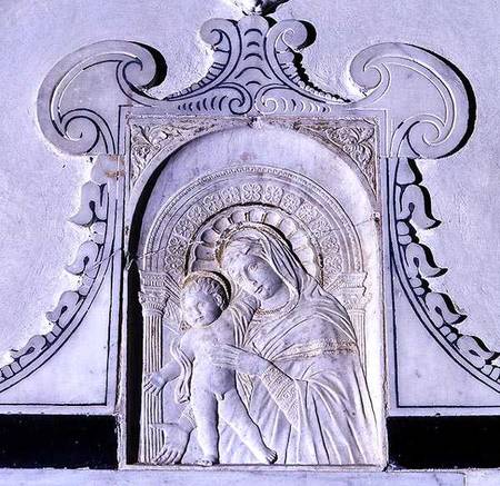 Bas-relief of a Madonna and Child van Donatello