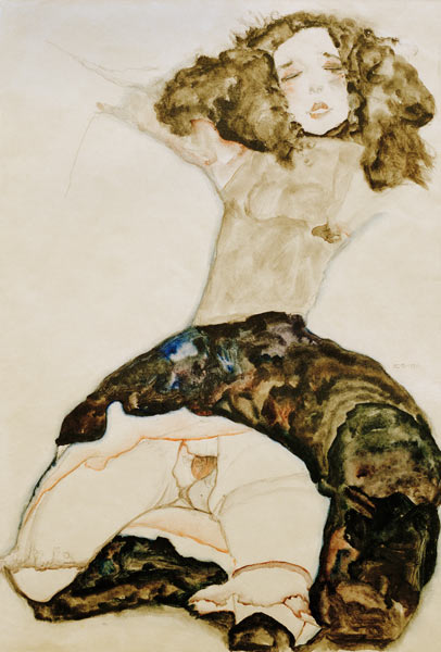 Schwarzhaariges Mädchen mit hochgeschlagenem Rock van Egon Schiele