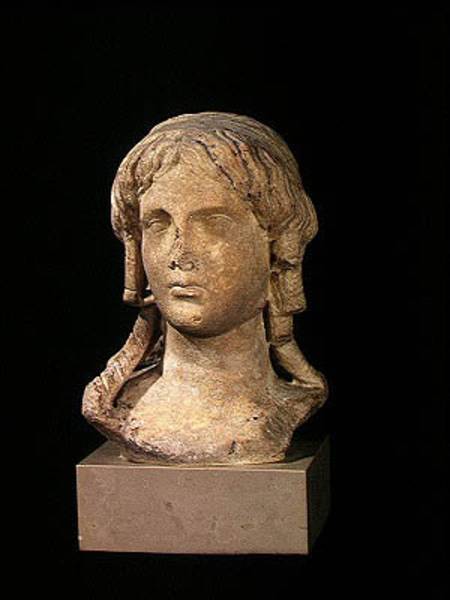 Head of Berenice I (c.317-c.275 BC) or Cleopatra I, Ptolemaic Period van Egyptian