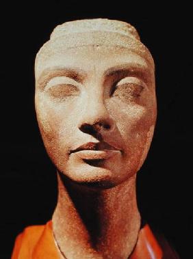 A royal head, possibly of Nefertiti, from Memphis, New Kingdom