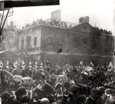 Jubilee Procession in Whitehall, 1887 (b/w photo) van English School, (19th century) (after)