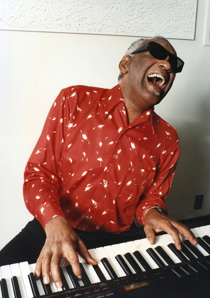 Ray Charles at home in Los Angeles van English Photographer, (20th century)