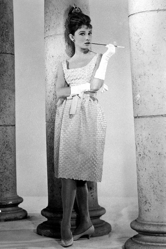 Ariane Love in the Afternoon avec Audrey Hepburn van English Photographer, (20th century)