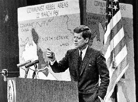 Vanaf het begin van zijn regering heeft de Amerikaanse president John Kennedy persconferenties gehou