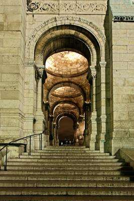 Montmartre - Eingang zur Sacré Coeur van Erich Teister
