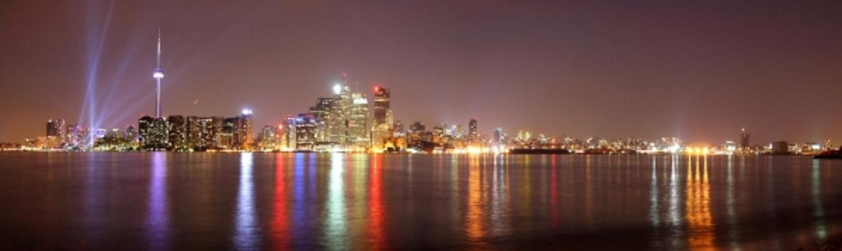 Toronto Skyline by night van Fabian Schneider