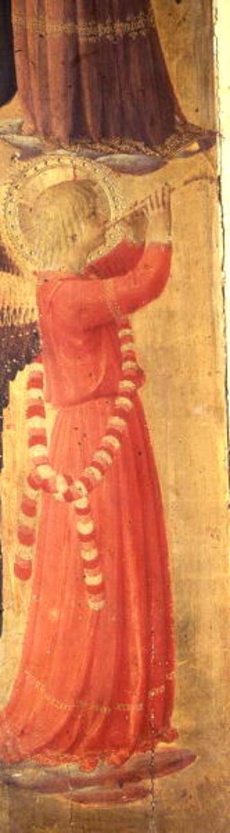 Angel Playing a Pipe, from the Linaiuoli Triptych van Fra Beato Angelico