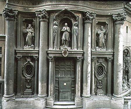 Lower half of the facade van Francesco Borromini