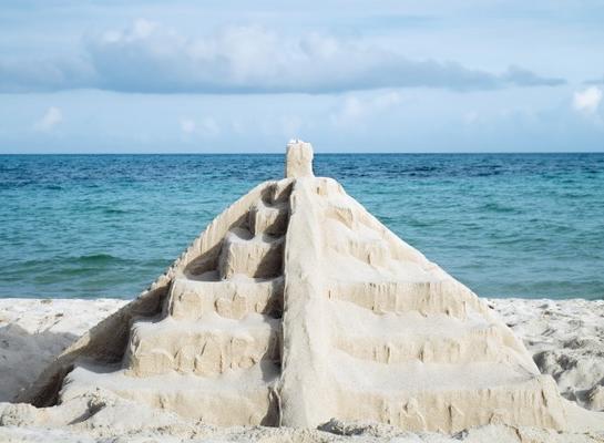 mayan sand pyramid van Franck Camhi