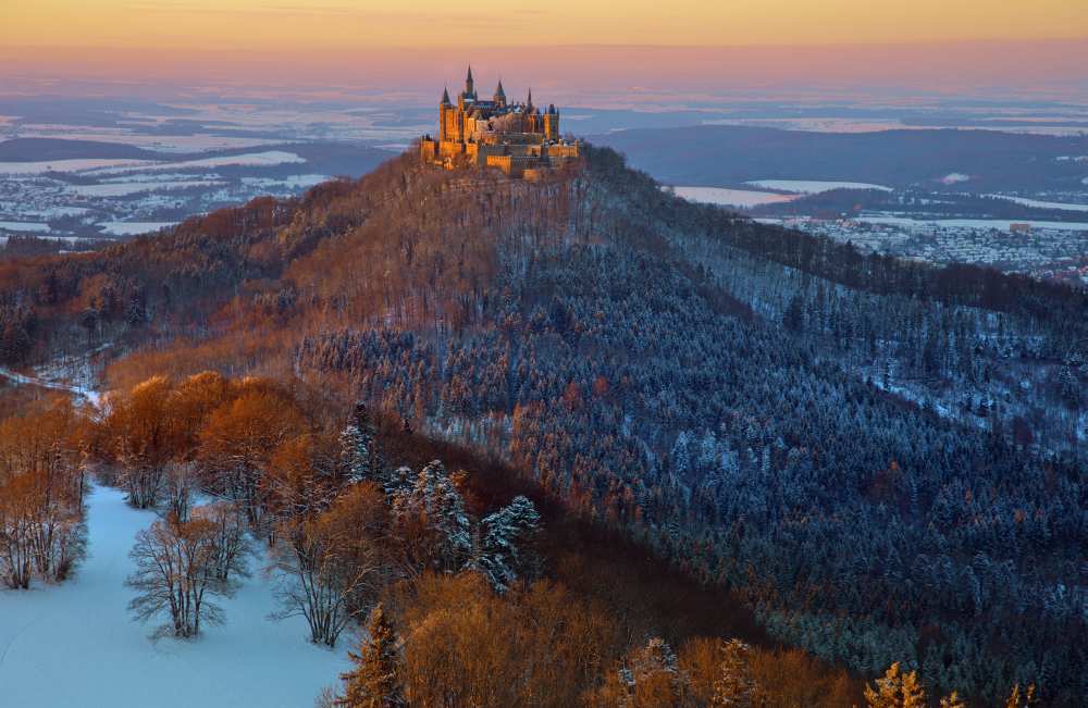 Hohenzollern in  Winter mood van Franz Schumacher