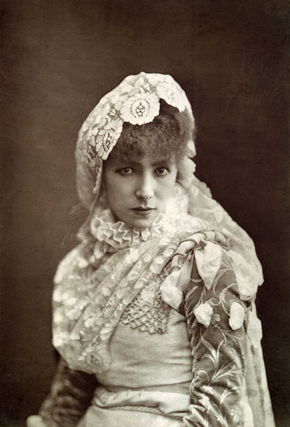 Sarah Bernhardt (1844-1923) in the role of Marion Delorme at the Porte Saint-Martin Theatre (b/w pho van Gaspard Felix Tournachon Nadar